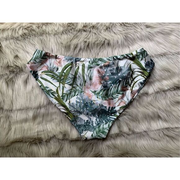 PRETTYLITTLETHING Floral Bikini Bottom Size 10 - Picture 2 of 4